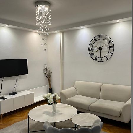 Ruby Luxury Central Apartment Üsküp Dış mekan fotoğraf