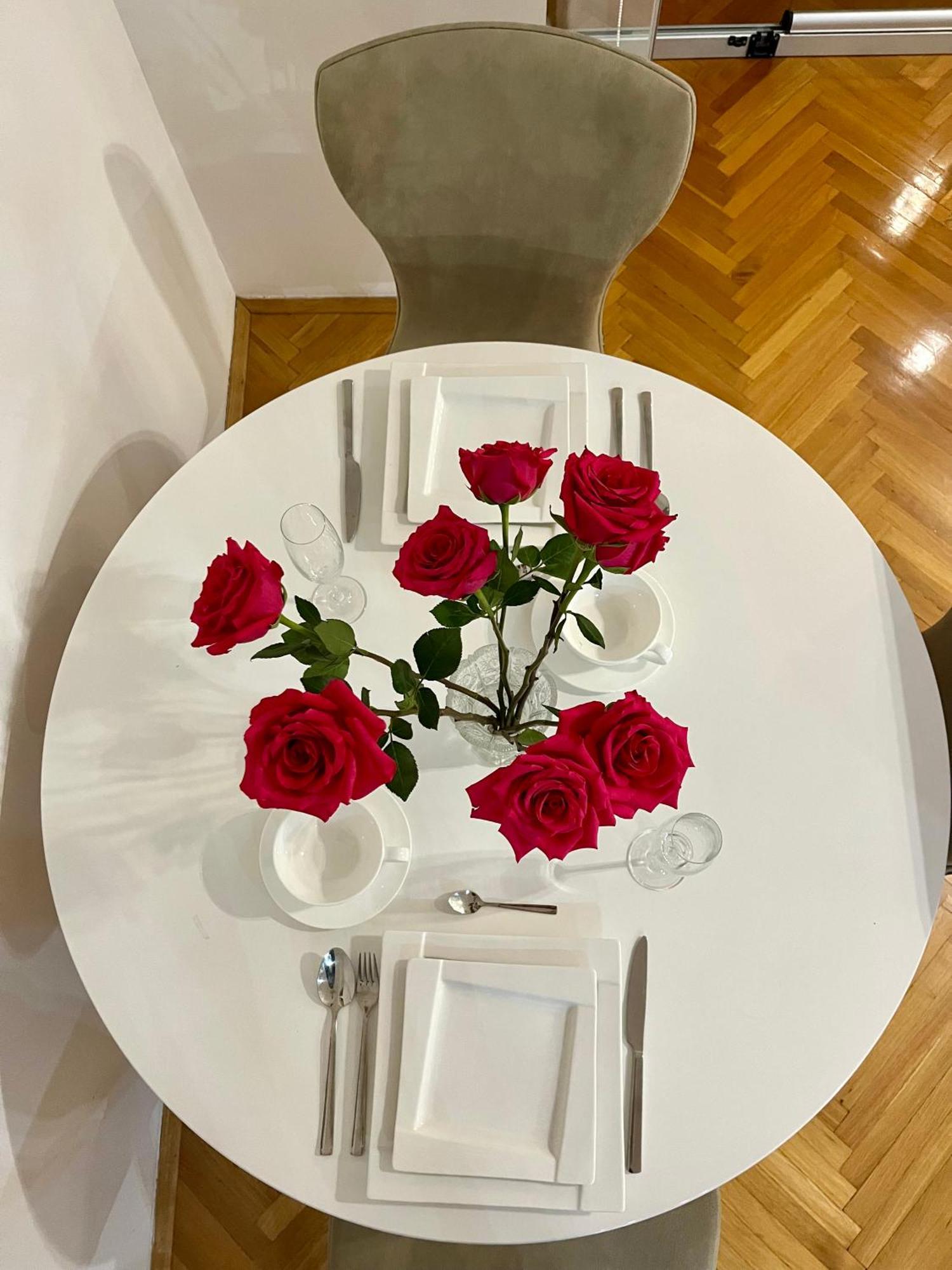Ruby Luxury Central Apartment Üsküp Dış mekan fotoğraf