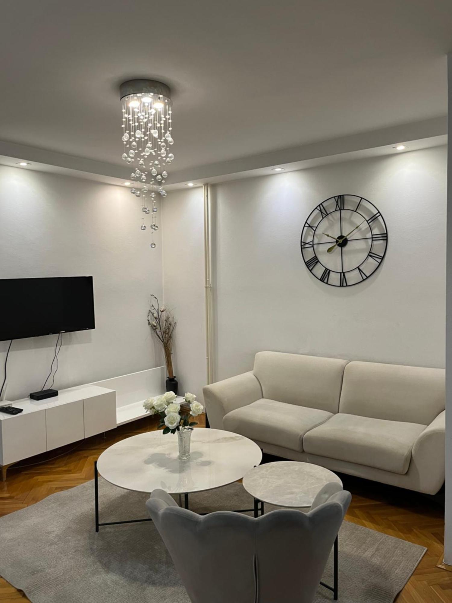 Ruby Luxury Central Apartment Üsküp Dış mekan fotoğraf