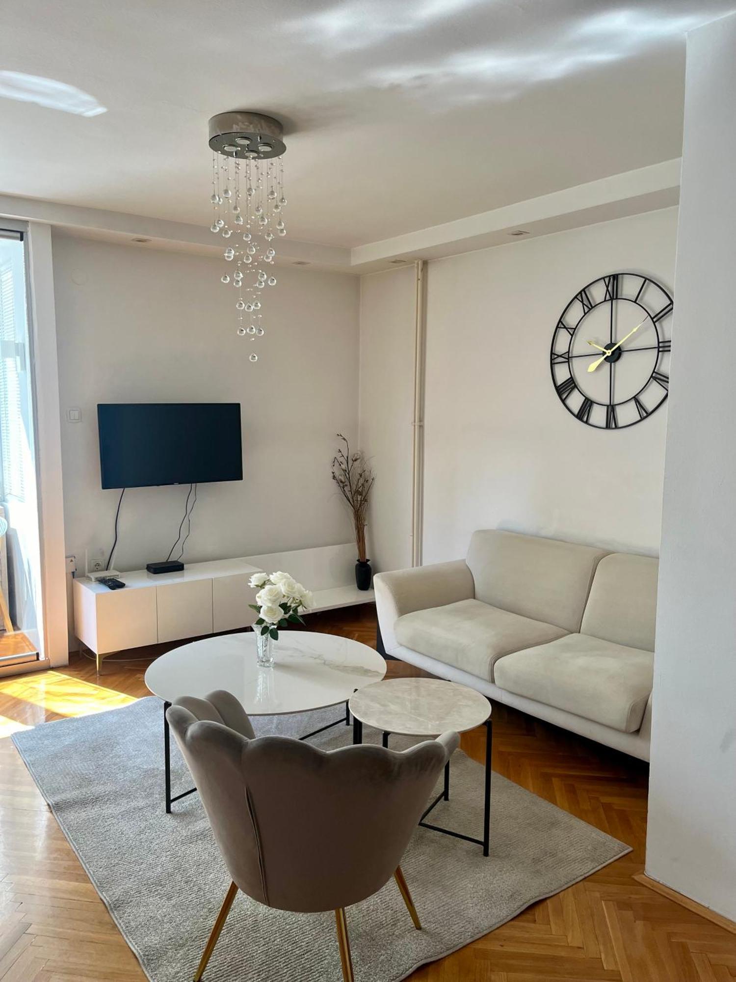 Ruby Luxury Central Apartment Üsküp Dış mekan fotoğraf