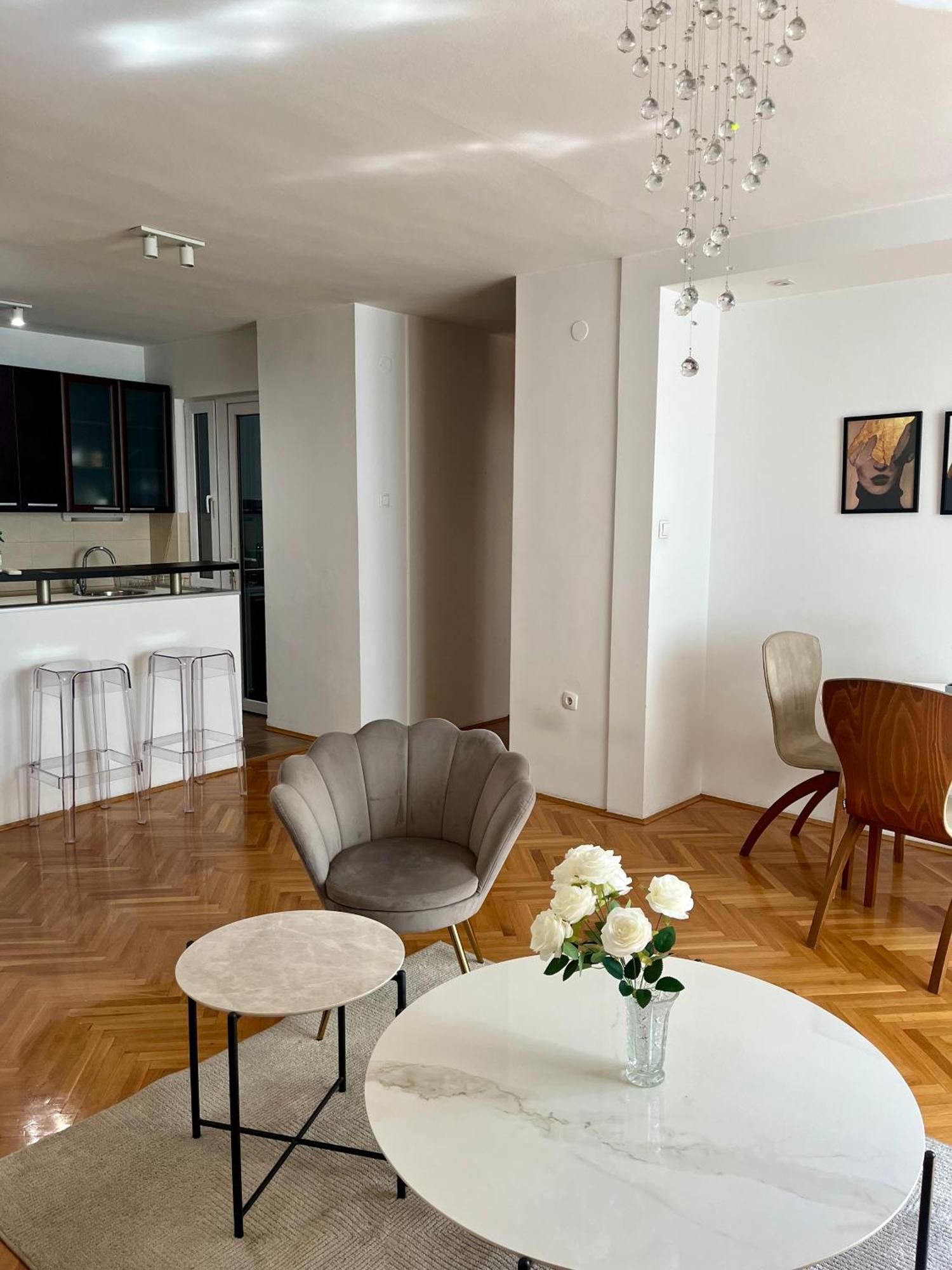 Ruby Luxury Central Apartment Üsküp Dış mekan fotoğraf